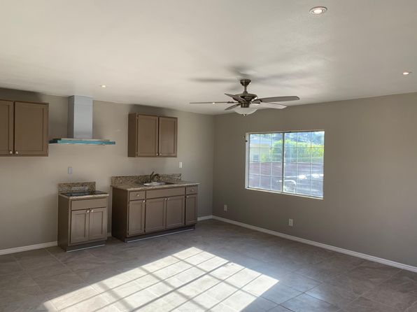 11627 1/2 Vieta Ave, Lynwood, CA 90262