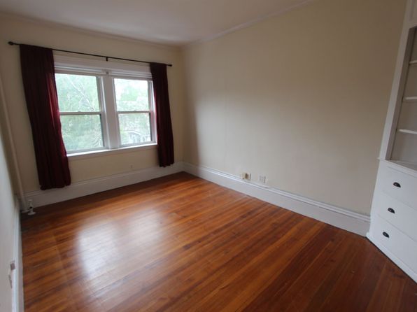 2022 Mass Ave APT 4, Cambridge, MA 02140